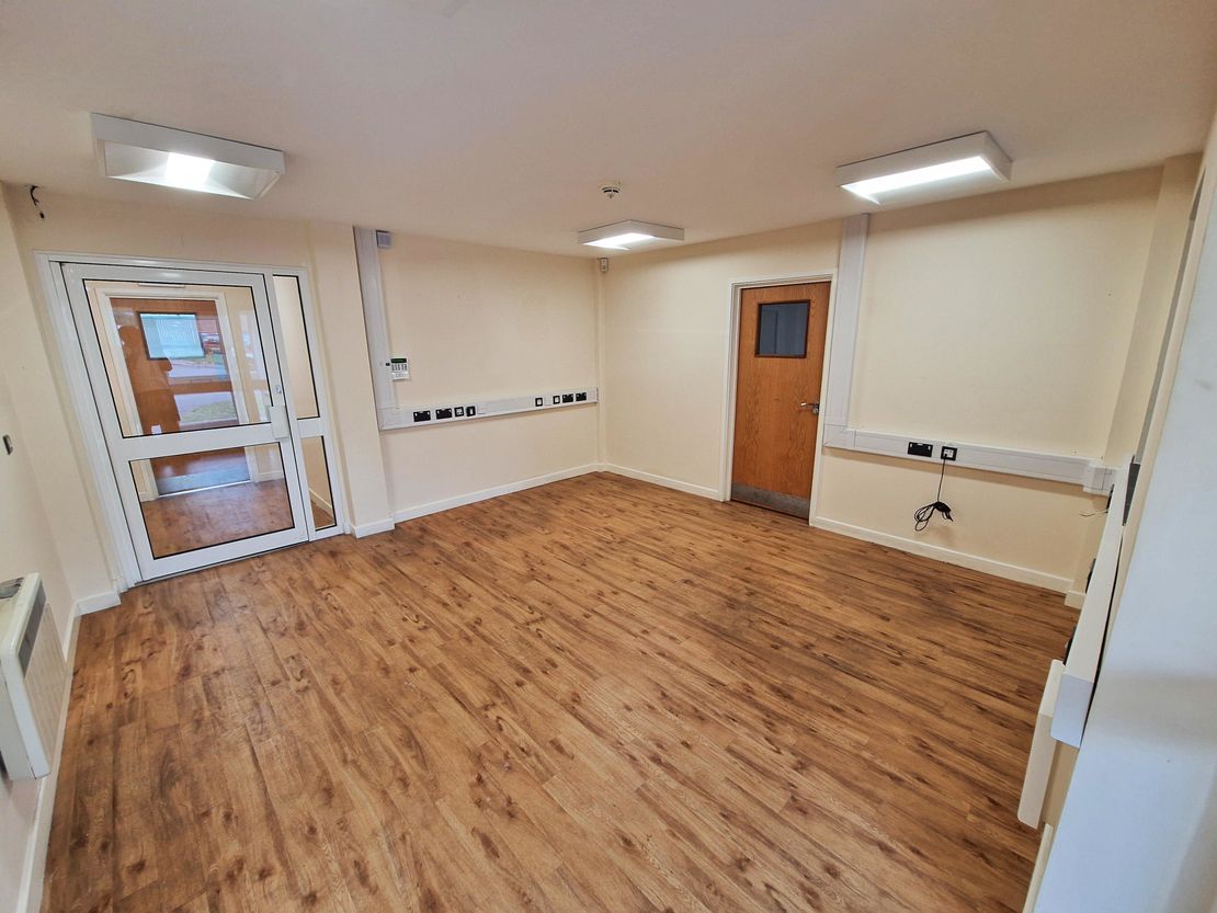 Industrial Unit, Goodridge Avenue, Gloucester, Gloucestershire, GL2 5EA