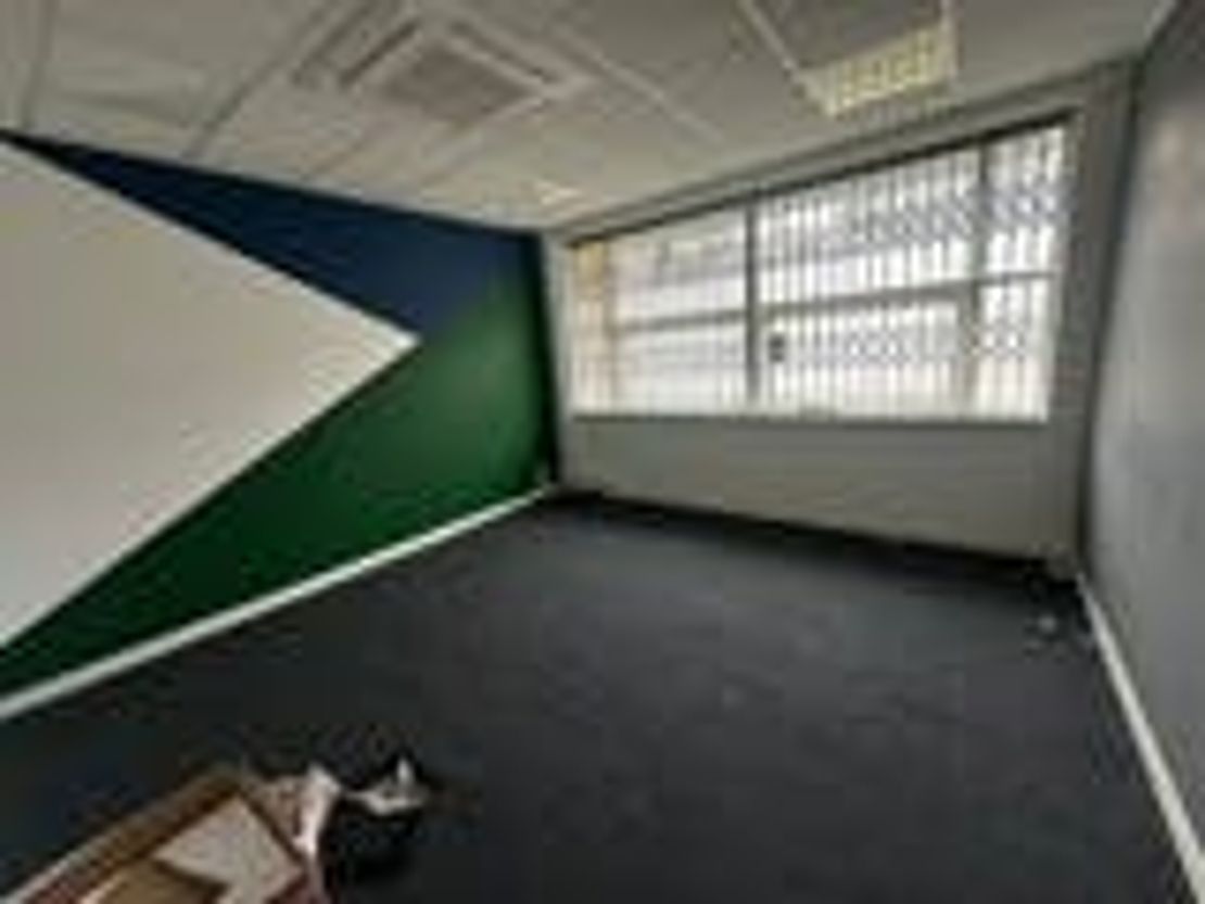 150 Edinburgh Avenue, Slough, SL1 4SS