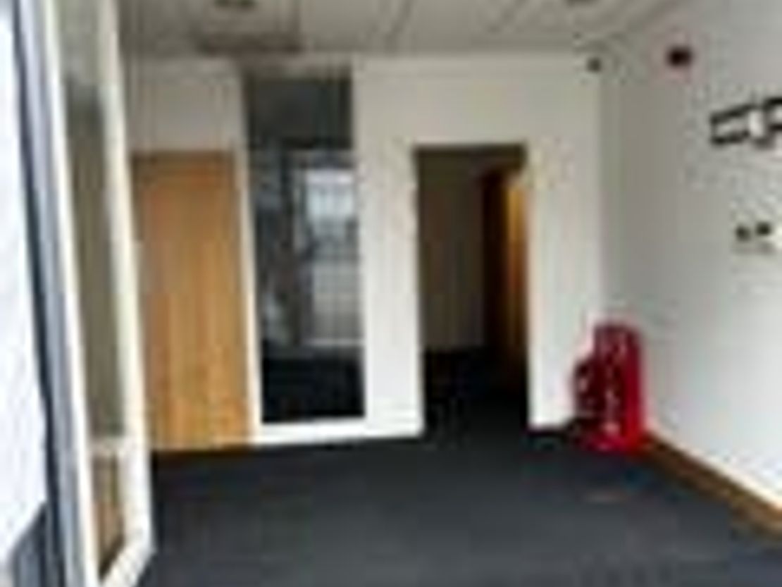 150 Edinburgh Avenue, Slough, SL1 4SS