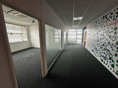 Property Image for 150 Edinburgh Avenue, Slough, SL1 4SS