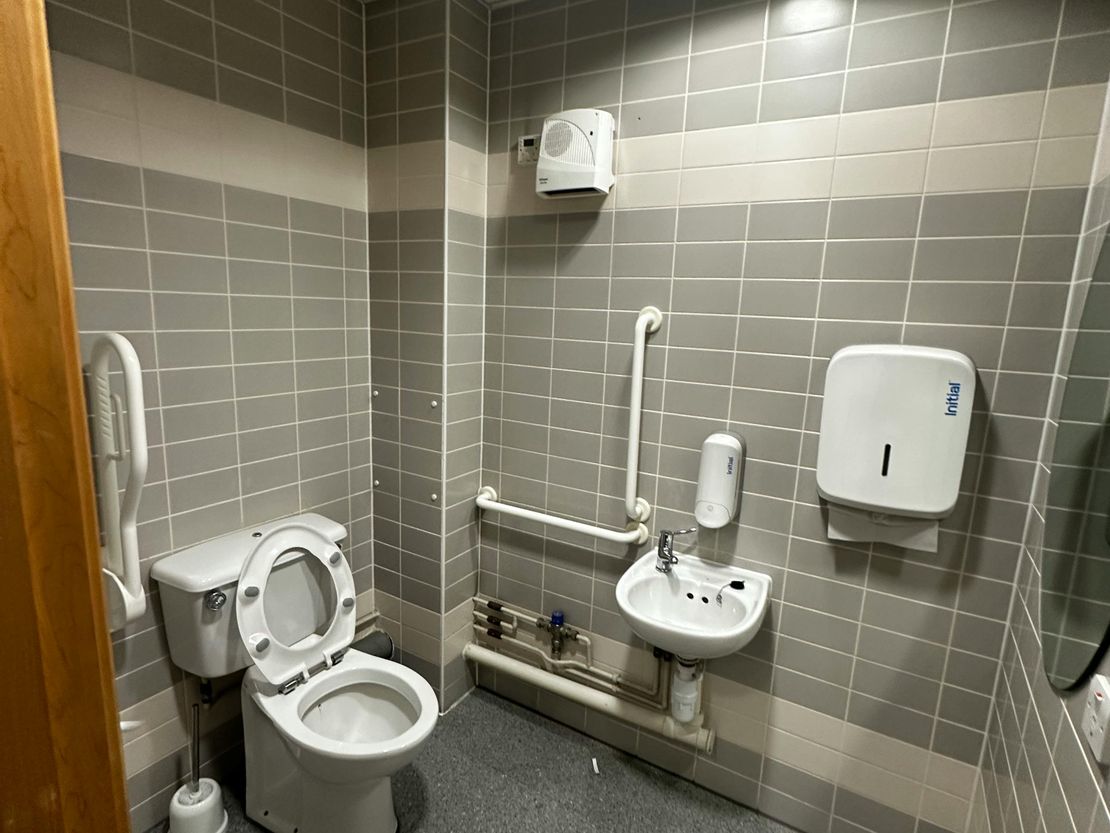 150 Edinburgh Avenue, Slough, SL1 4SS