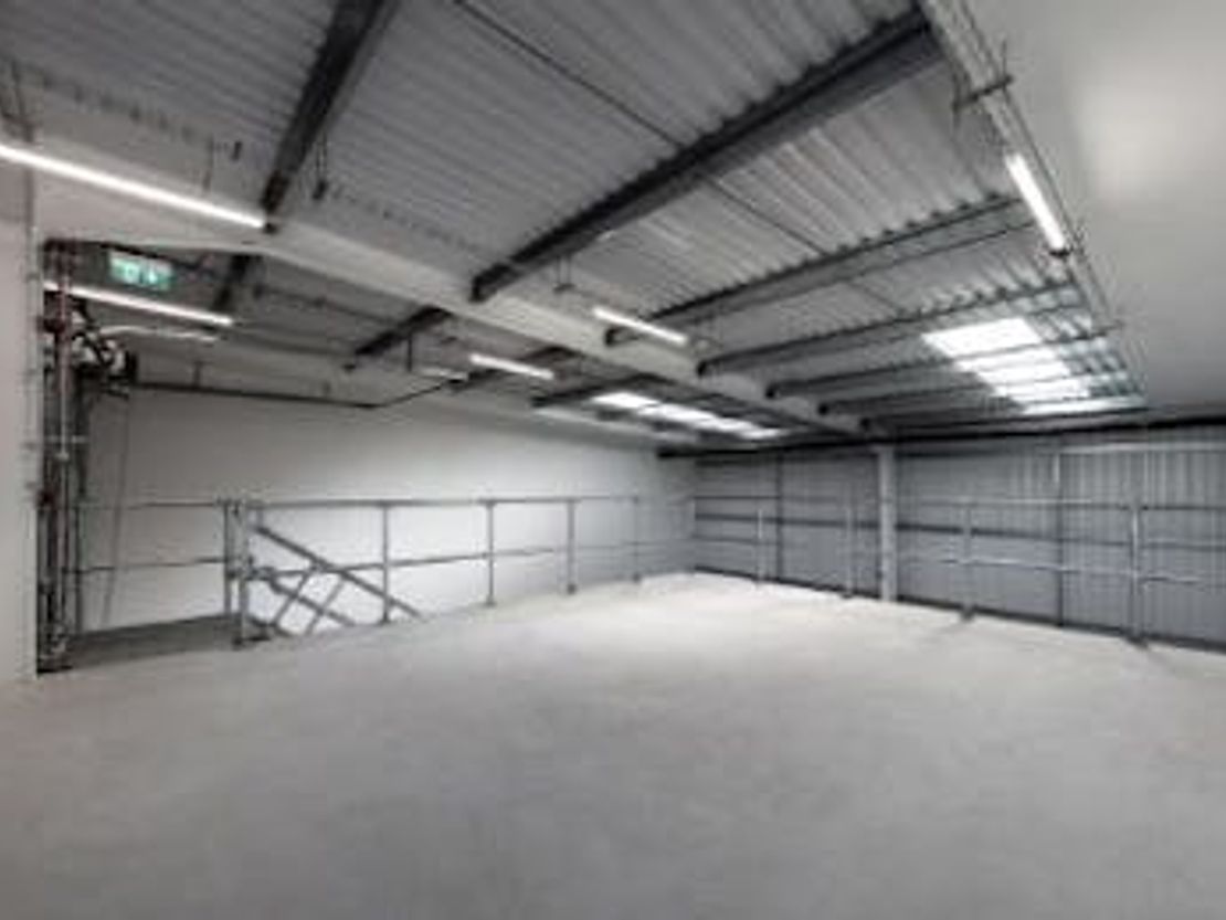 694 Stirling Road, Slough Trading Estate, Slough, SL1 4ST
