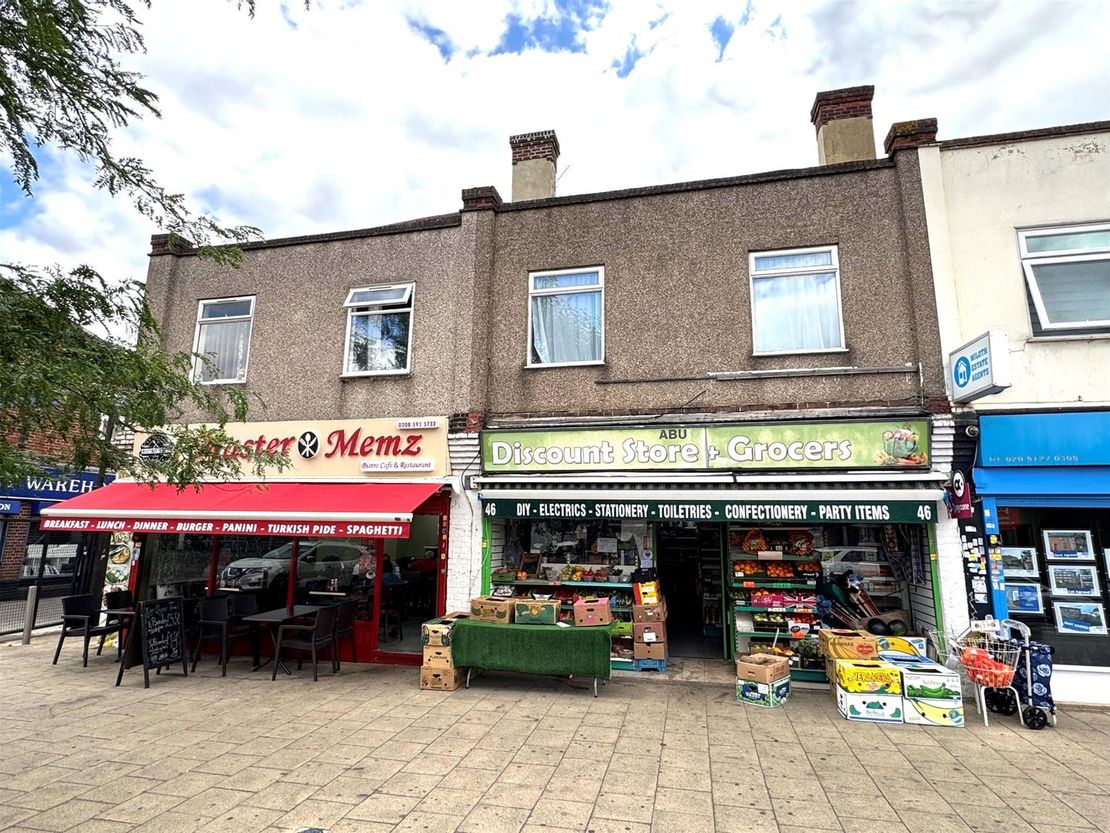 Whalebone Lane South, Dagenham