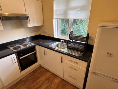 Property Image for Whalebone Lane South, Dagenham