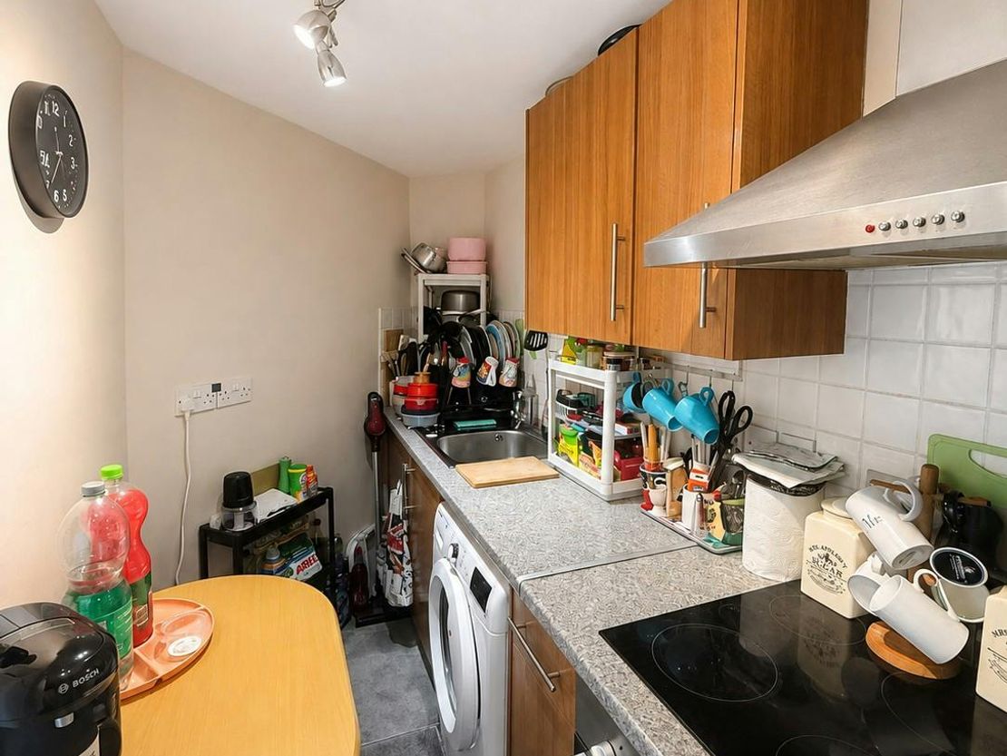 8A Rawlins Street, Stoke-on-Trent, ST1 6PE