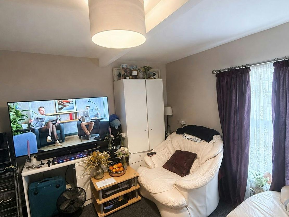 8A Rawlins Street, Stoke-on-Trent, ST1 6PE