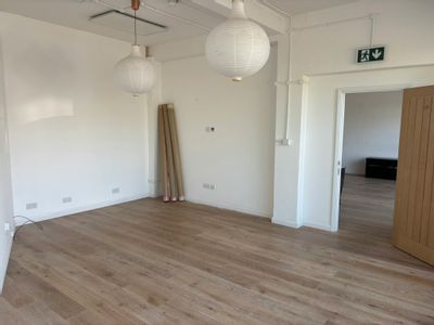 Property Image for 11-13 Station Parade, Station Hill, Cookham, SL6 9BR