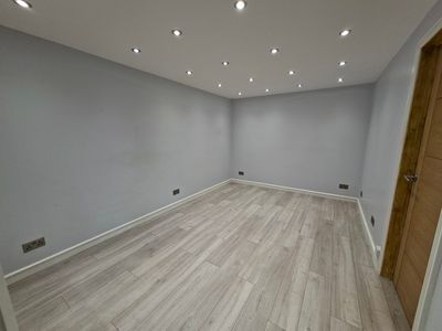 Property Image for Unit 7, The Turnpike, Grantham, Lincolnshire, NG31 7DF