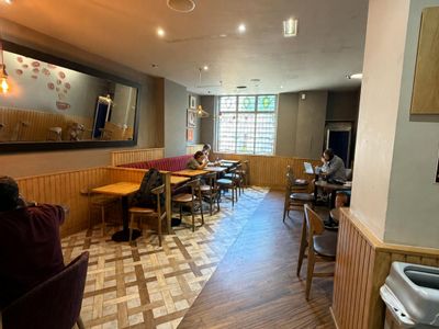 Property Image for 376 Muswell Hill Broadway, Muswell Hill, N10 1DJ