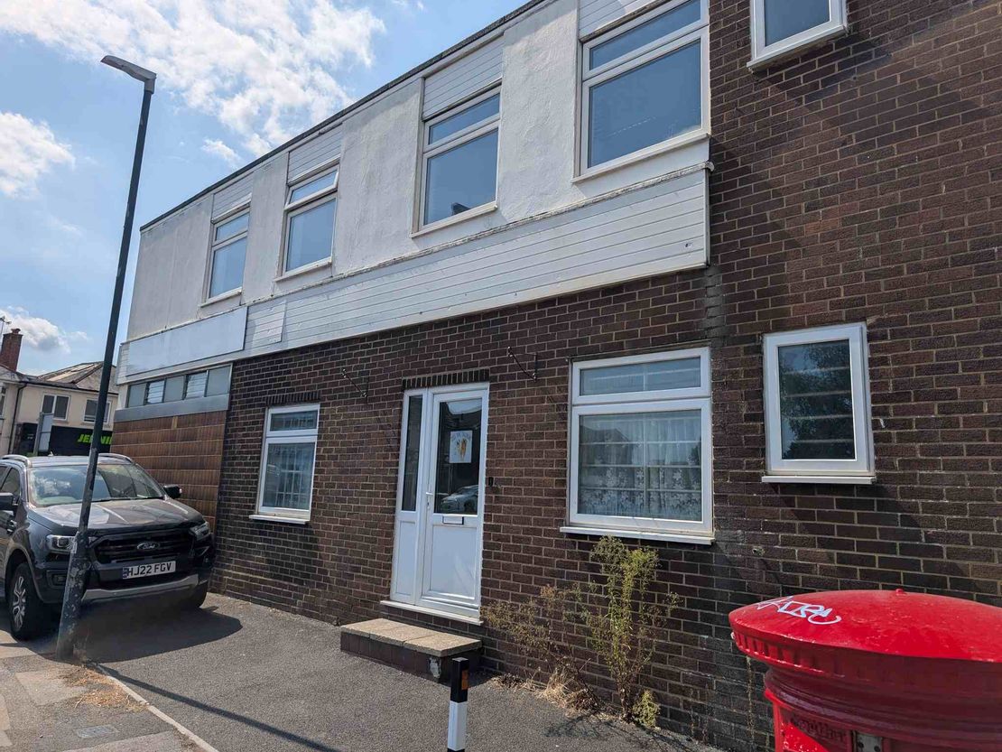 Suite 4 First Floor Office, 1551 Wimborne Road, Bournemouth, Dorset, BH10 7AZ