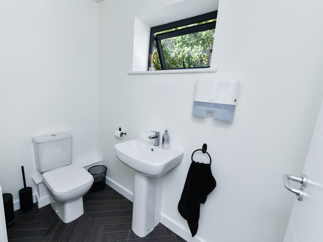 Unit 10, East Bridgford Business Park, Kneeton Road, East Bridgford, Nottinghamshire, NG13 8PJ