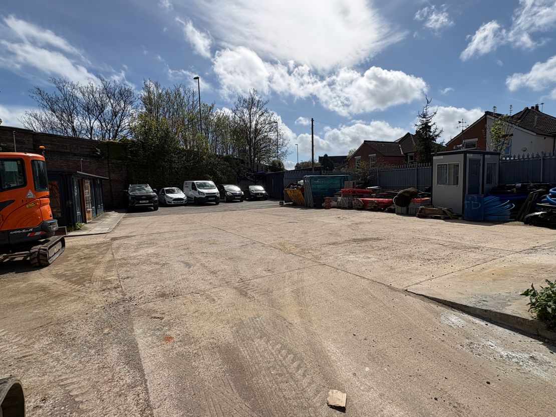 Rear Of 30 The Crescent, Eastleigh, Hampshire, SO50 9BR