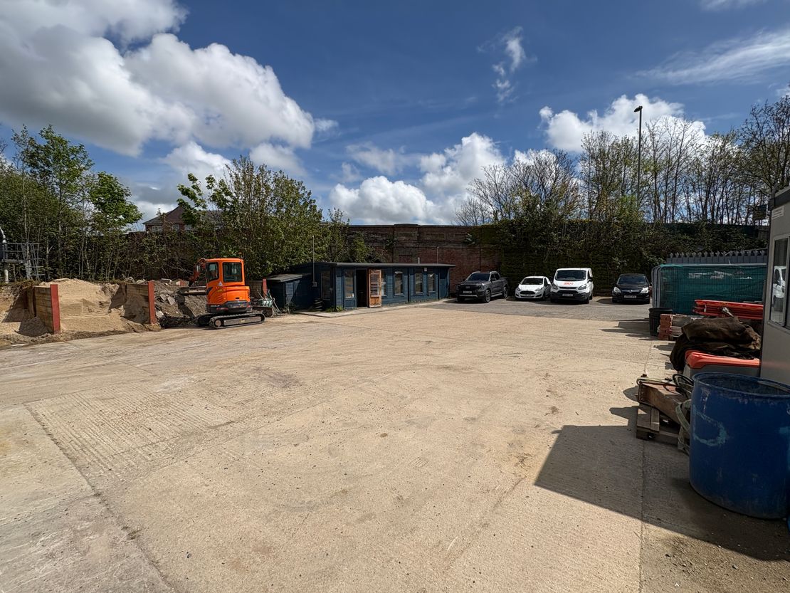Rear Of 30 The Crescent, Eastleigh, Hampshire, SO50 9BR