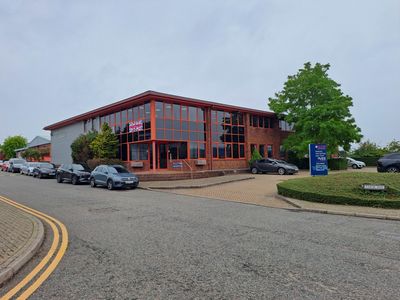 Property Image for 18 Amor Way, Dunhams Lane, Letchworth, Hertfordshire, SG6 1ZA