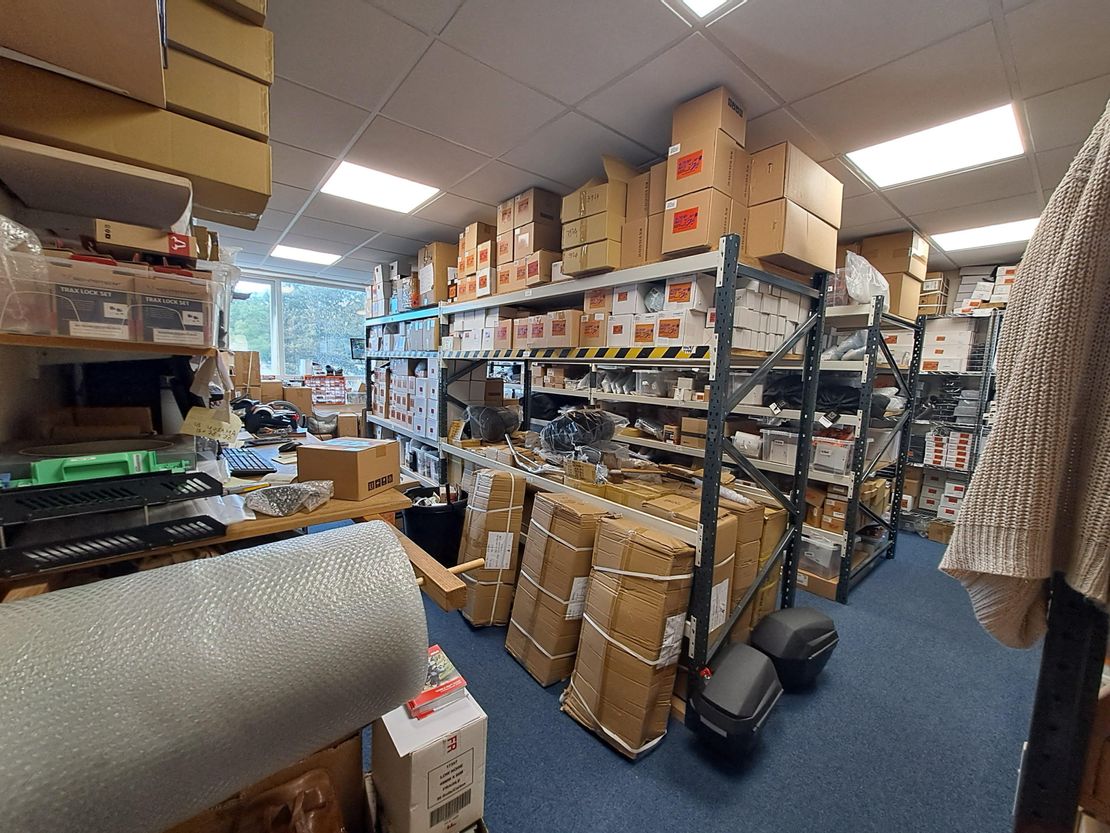Unit 4 Knuway House, Cranborne Road, Potters Bar, Hertfordshire, EN6 3JN