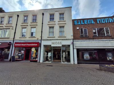 Property Image for 24 Silver Street, Bedford, Bedfordshire, MK40 1SU