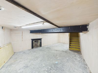 Property Image for 27 Rosemount Viaduct, Aberdeen, Aberdeenshire, AB25 1NE
