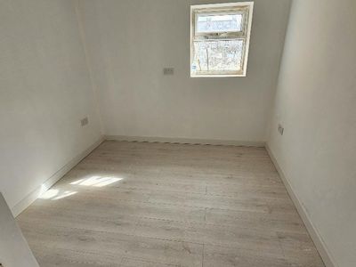 Property Image for 8 High Street, Crowborough, TN6 2QA