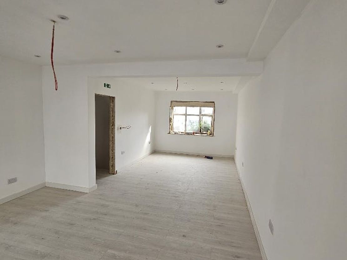 8 High Street, Crowborough, TN6 2QA