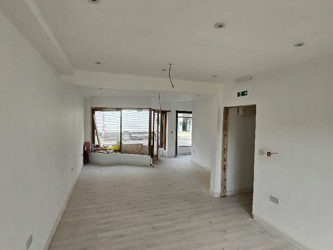 8 High Street, Crowborough, TN6 2QA