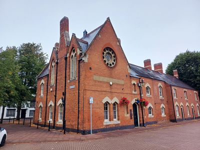 Property Image for The Old Court House, 19 Market Square, Stony Stratford, Milton Keynes, MK11 1BE