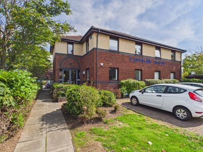 Property Image for Ground Floor Rear Ladykirk House, Ladykirk Business Park, 11 Skye Road, Shawfarm Industrial Estate, Prestwick, South Ayrshire, KA9 2TA