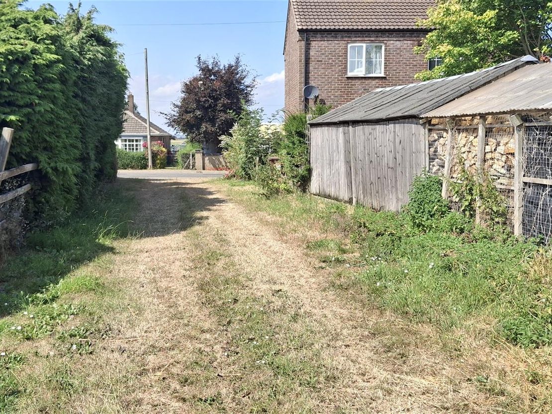 Station Road, Commonside, Old Leake