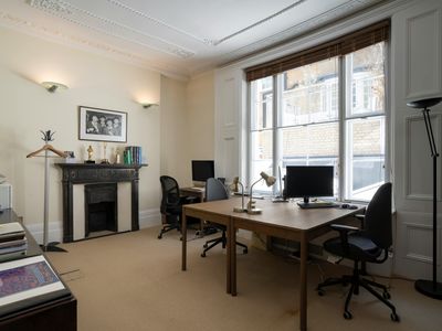 Property Image for 27 Ovington Square, London, SW3 1LJ