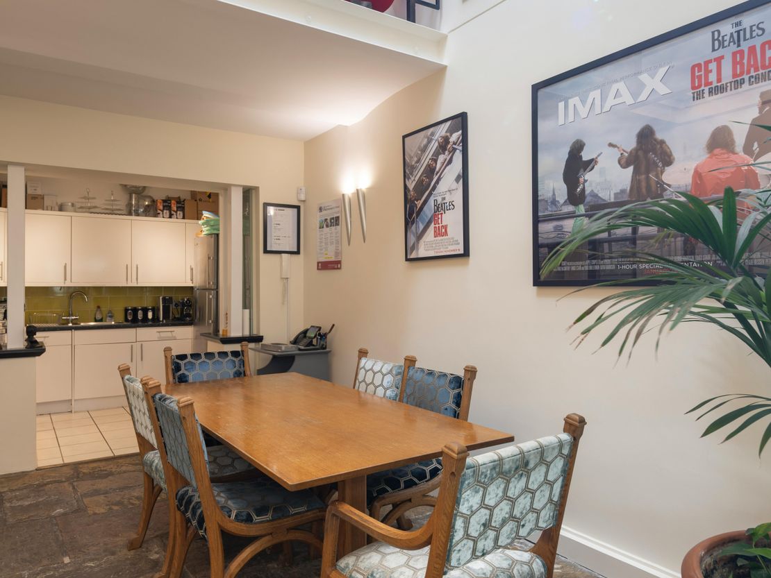27 Ovington Square, London, SW3 1LJ