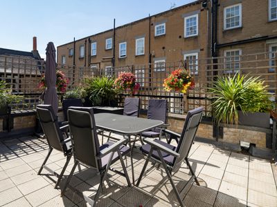 Property Image for 27 Ovington Square, London, SW3 1LJ