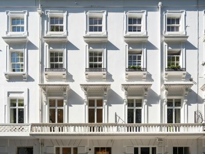 Property Image for 27 Ovington Square, London, SW3 1LJ
