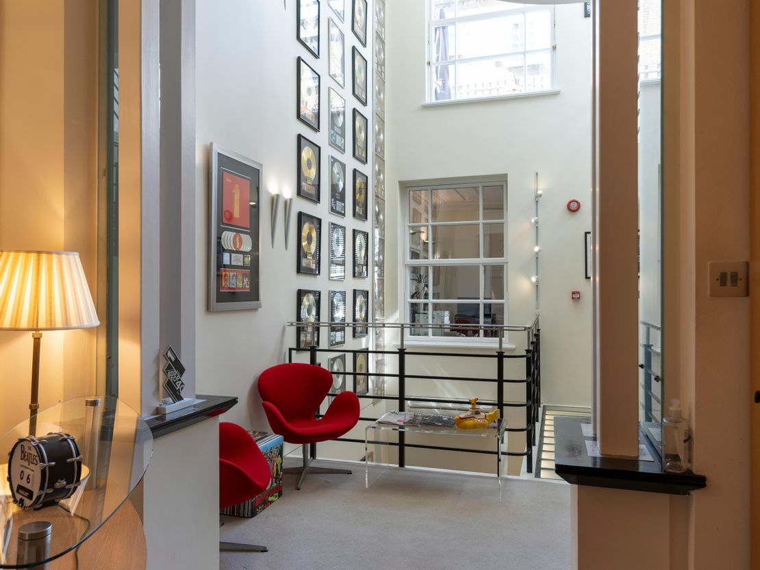 27 Ovington Square, London, SW3 1LJ