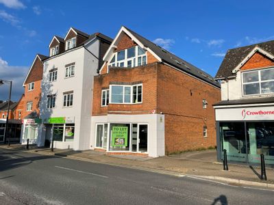 Property Image for 79 High Street, Crowthorne, RG45 7AD