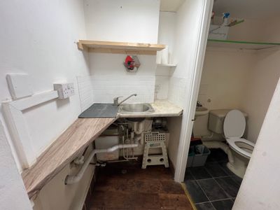 Property Image for 3 High Street, Roman Quay, Fordingbridge, Hampshire, SP6 1AS
