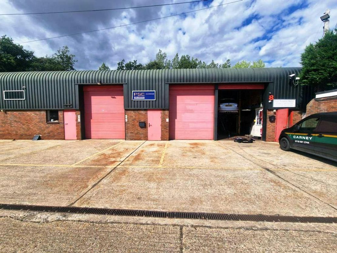 Unit 6A Berry Court Farm, Tadley, RG26 5AT