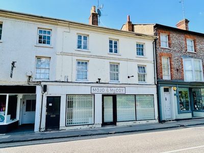 Property Image for Ground Floor Retail Unit To Let, 4 Bridge Street, Hungerford, West Berkshire, RG17 0EH