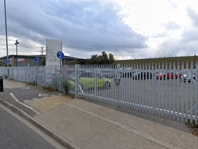 Property Image for 273-275 London Rd, Staines-upon-Thames, Staines TW18 4JJ