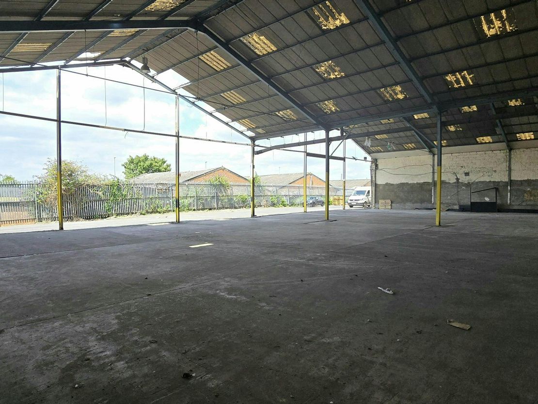 Warehouse 2B, Rippleside Commercial Estate, Ripple Road, Barking, IG11 0RJ