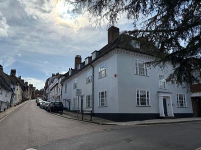 Property Image for 1A The Broadway, Hatfield, AL9 5BG