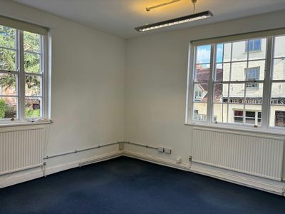 Property Image for 1A The Broadway, Hatfield, AL9 5BG