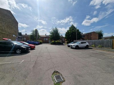Property Image for Unit 4 Burnaby Close, South Ham, Basingstoke, RG22 6UJ