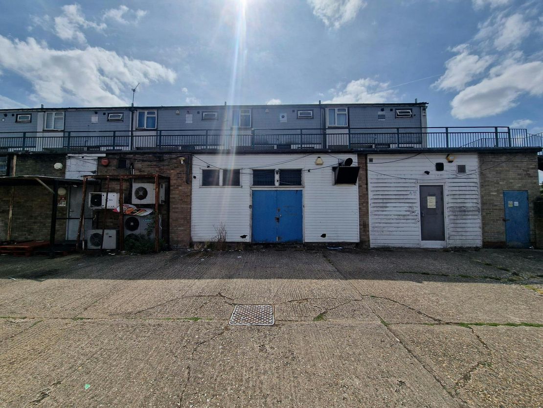 Unit 4 Burnaby Close, South Ham, Basingstoke, RG22 6UJ