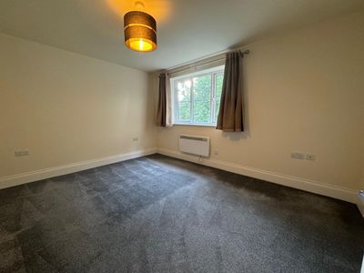 Property Image for Flat 6 Pennine House, 18 Barnsley Road, Scissett, HD8 9GJ