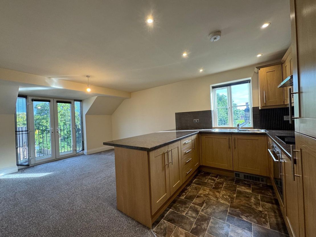 Flat 6 Pennine House, 18 Barnsley Road, Scissett, HD8 9GJ