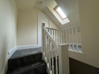 Property Image for Flat 6 Pennine House, 18 Barnsley Road, Scissett, HD8 9GJ