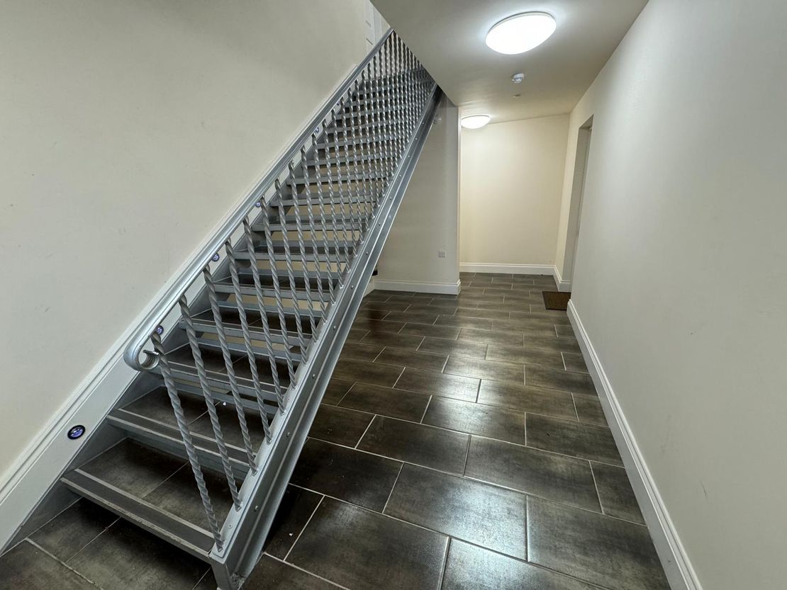 Flat 6 Pennine House, 18 Barnsley Road, Scissett, HD8 9GJ
