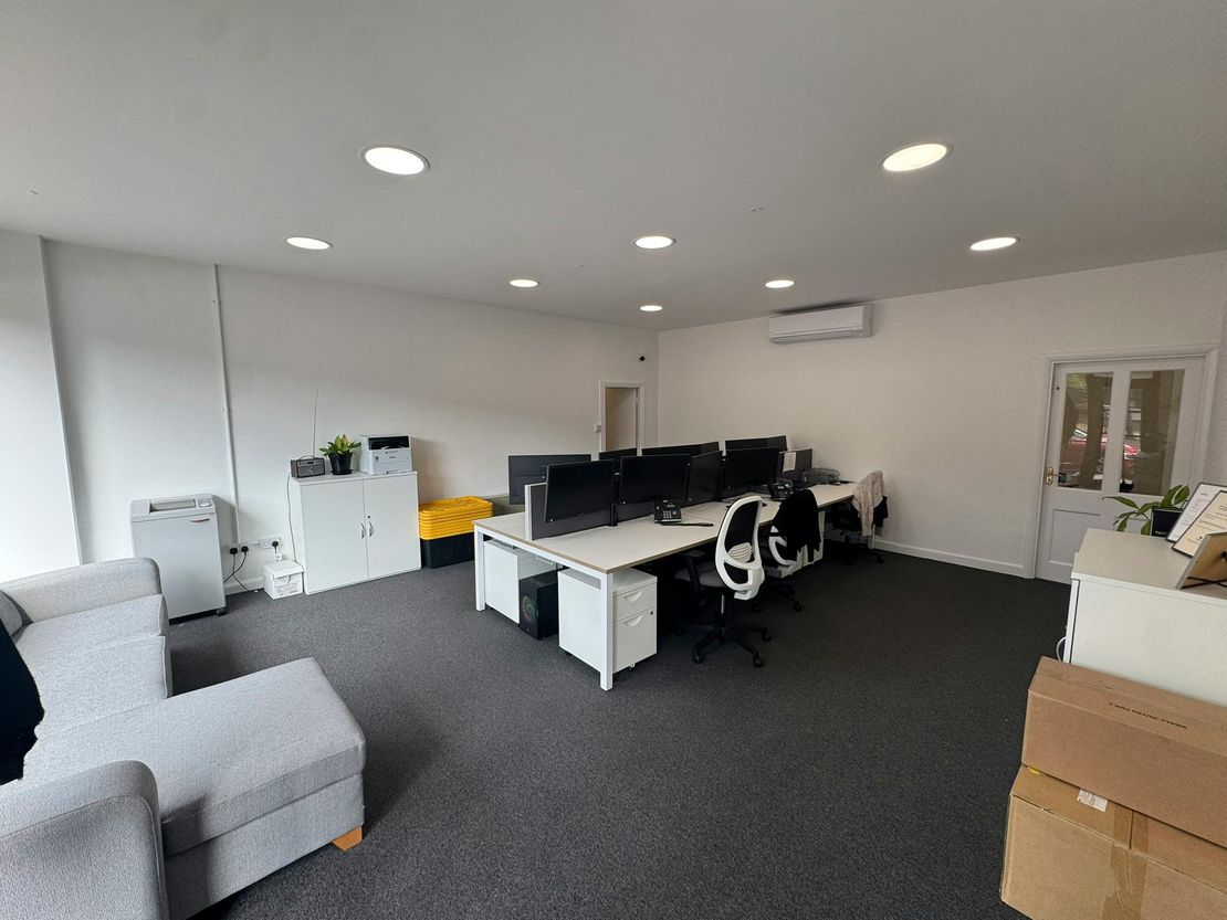23 Queens Road, Weybridge, KT13 9UG