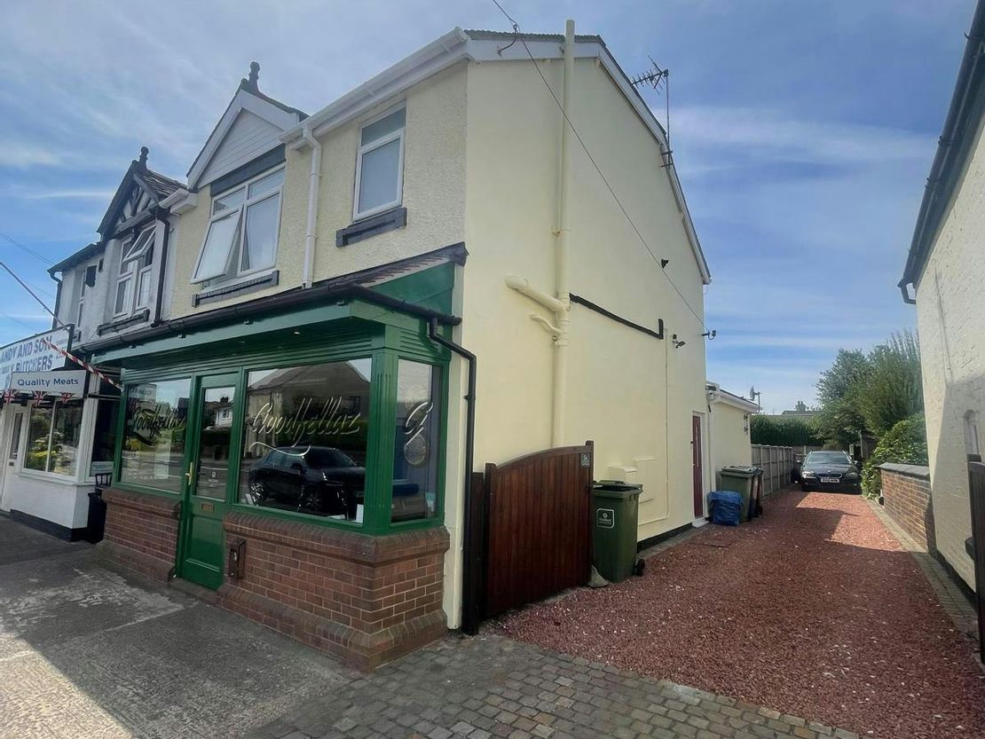 5 & 5A Hilderstone Road, Meir Heath, ST3 7PB