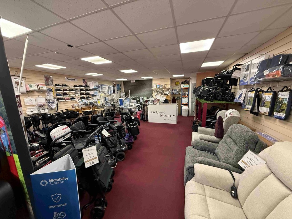 Unit 3 Bodkin Courtyard, Moorlands Shopping Centre, Pickwood Road, Leek, ST13 5SN