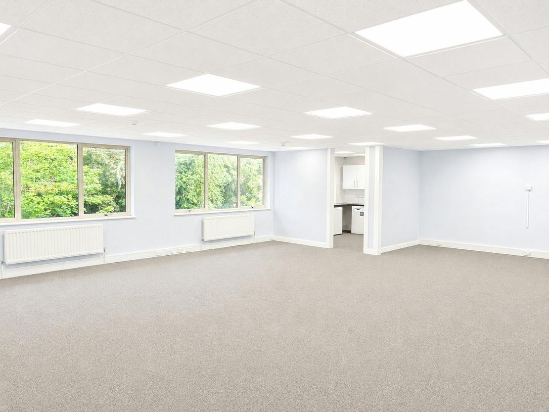 First Floor, 2 Stroud Wood Business Centre, Park Street, St Albans, AL2 2NJ